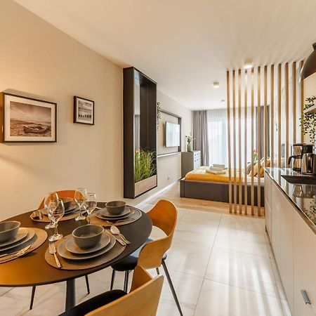 Perlowa Przystan Rent - Classic Gold & Silver Apartment Kolobrzeg Bagian luar foto