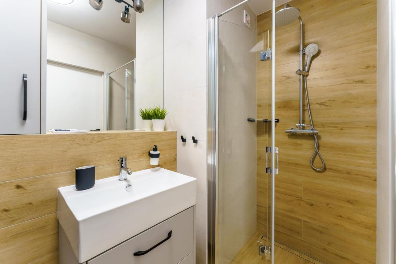 Perlowa Przystan Rent - Classic Gold & Silver Apartment Kolobrzeg Bagian luar foto