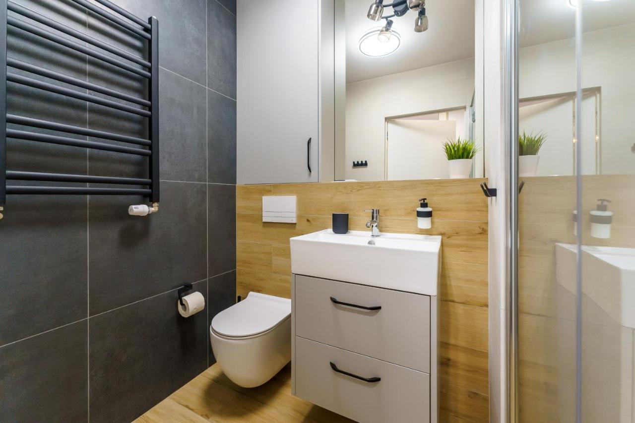 Perlowa Przystan Rent - Classic Gold & Silver Apartment Kolobrzeg Bagian luar foto