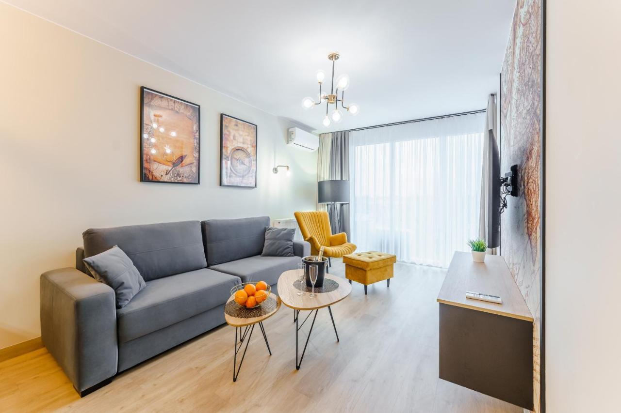 Perlowa Przystan Rent - Classic Gold & Silver Apartment Kolobrzeg Bagian luar foto