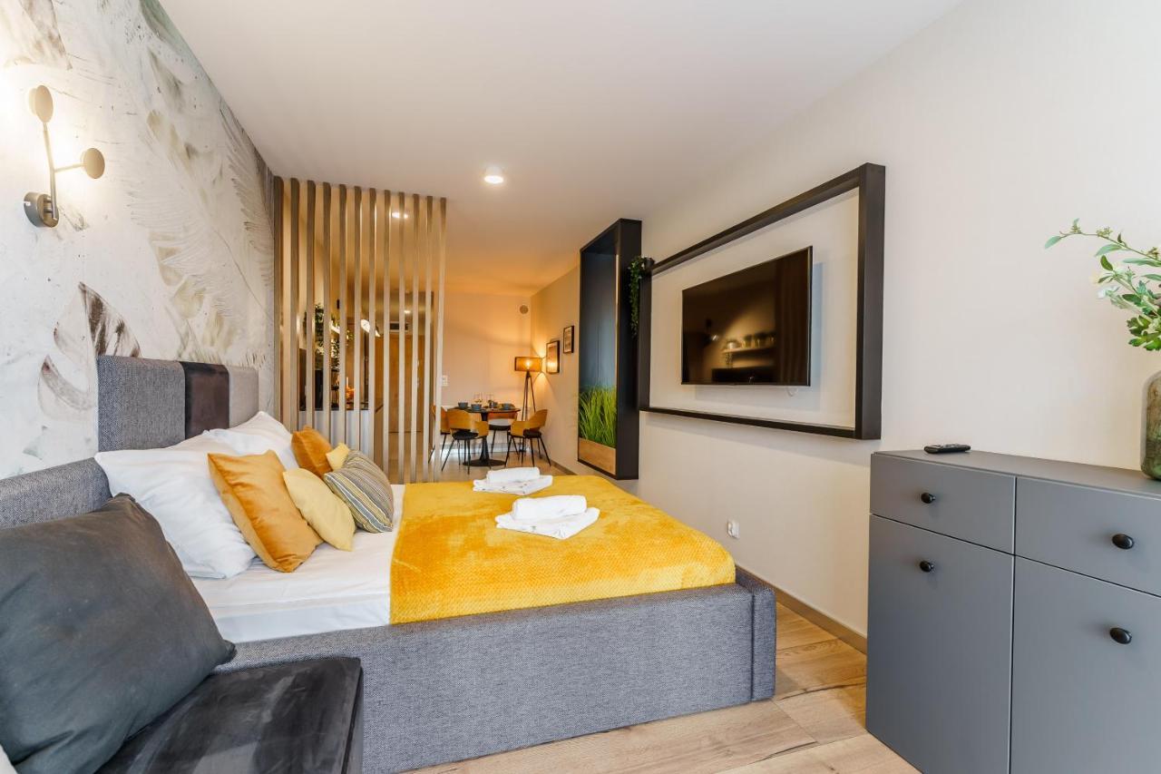 Perlowa Przystan Rent - Classic Gold & Silver Apartment Kolobrzeg Bagian luar foto