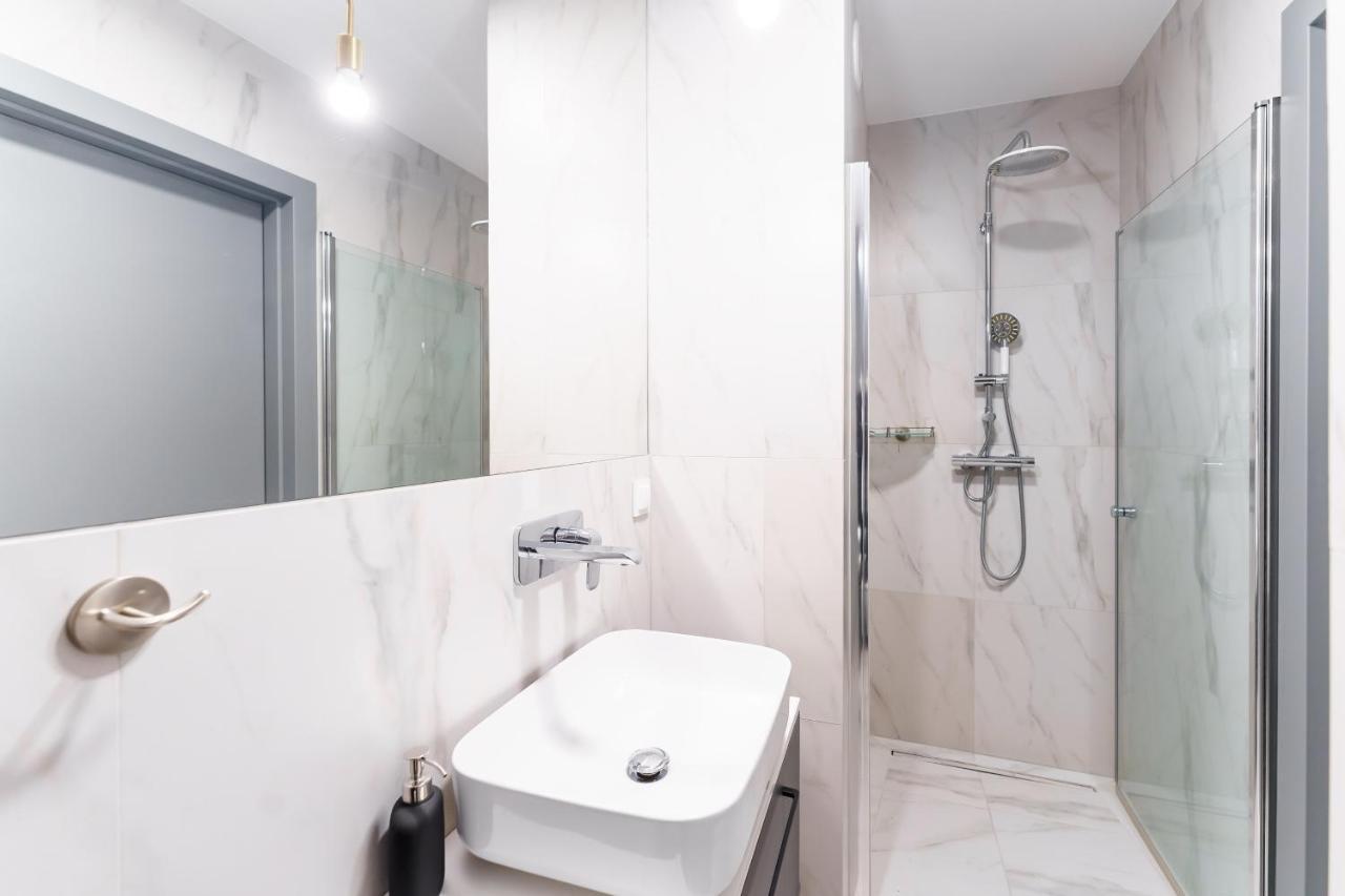 Perlowa Przystan Rent - Classic Gold & Silver Apartment Kolobrzeg Bagian luar foto