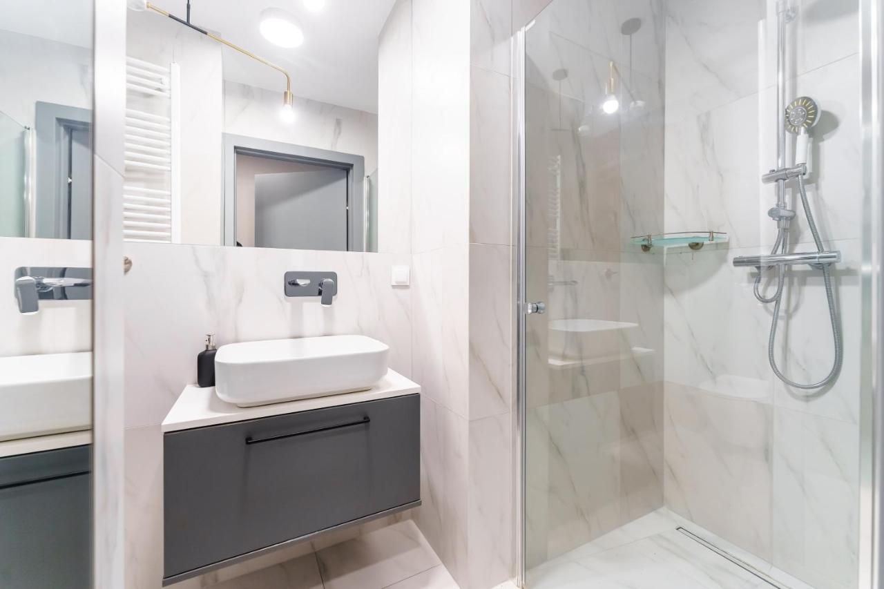 Perlowa Przystan Rent - Classic Gold & Silver Apartment Kolobrzeg Bagian luar foto