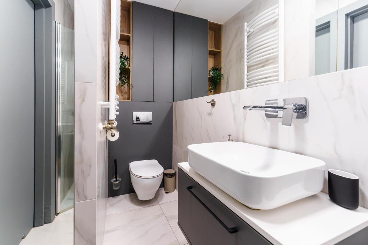 Perlowa Przystan Rent - Classic Gold & Silver Apartment Kolobrzeg Bagian luar foto