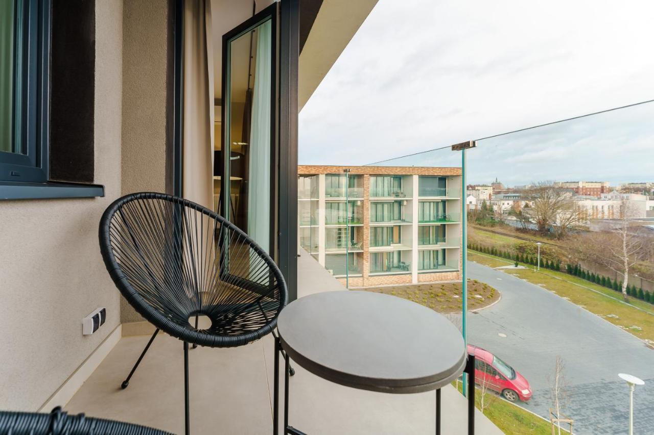 Perlowa Przystan Rent - Classic Gold & Silver Apartment Kolobrzeg Bagian luar foto