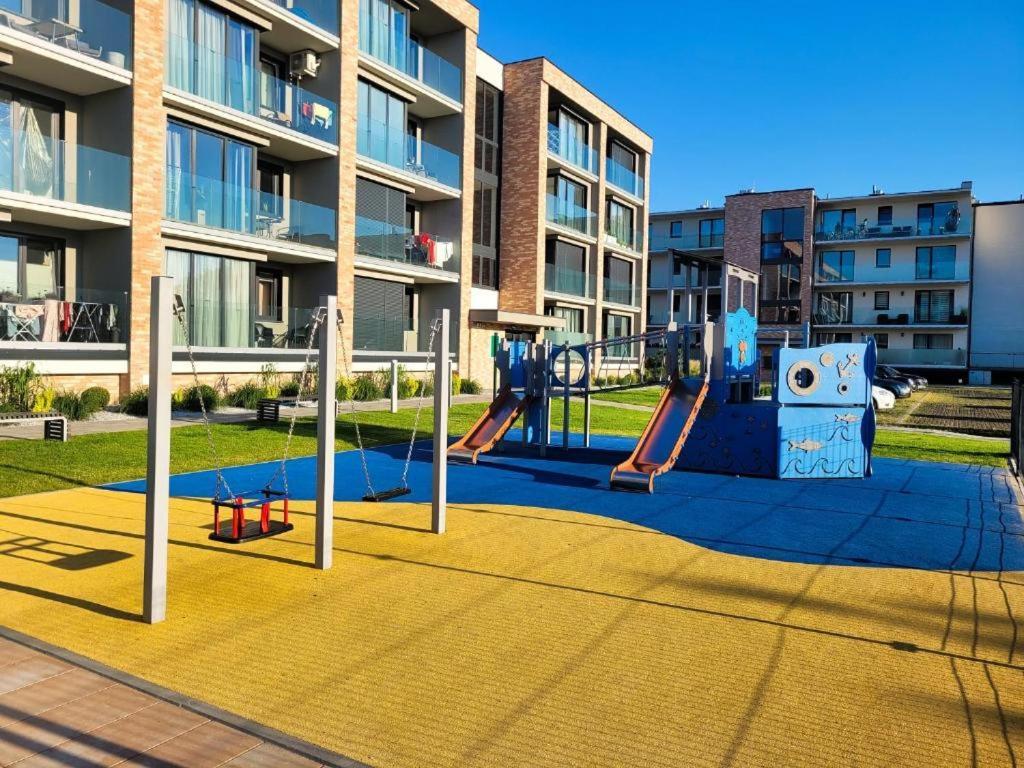 Perlowa Przystan Rent - Classic Gold & Silver Apartment Kolobrzeg Bagian luar foto